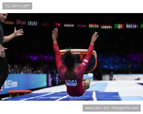 体操小将表演跳马失败！全场为她鼓掌加油